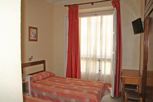 Hostal Bahia Кадис Екстериор снимка